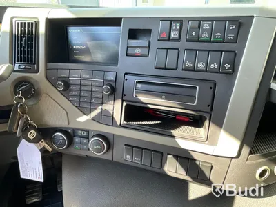 Lastbil Volvo FM 450 Lastväxlare HIAB med Drag