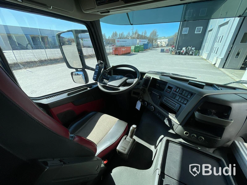Lastbil Volvo FM 450 Lastväxlare HIAB med Drag