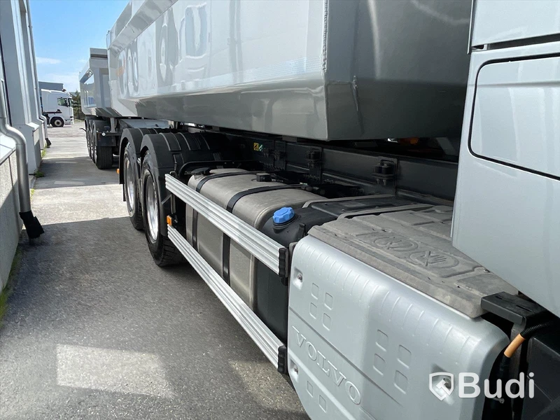 Lastbil Volvo FH13 540  6x4 Dumper med kärra