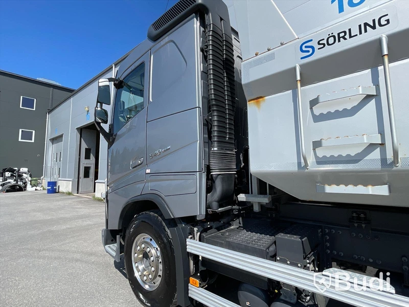 Lastbil Volvo FH13 540  6x4 Dumper med kärra