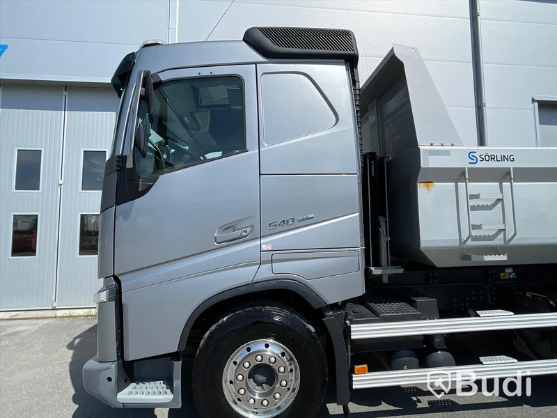 Lastbil Volvo FH13 540  6x4 Dumper med kärra