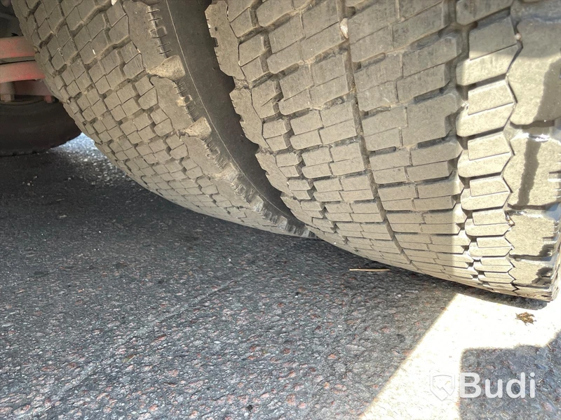 Lastbil Scania R490 6x2 Euro 6 Ny info i annonstexten skåpbil med bakgavelslyft och öppningsbarsida