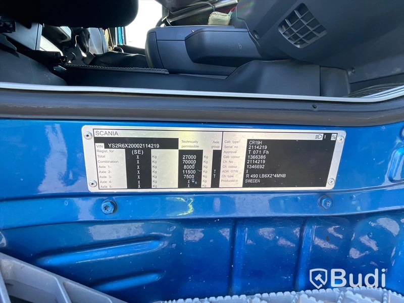 Lastbil Scania R490 6x2 Euro 6 Ny info i annonstexten skåpbil med bakgavelslyft och öppningsbarsida