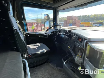 Lastbil Scania R490 6x2 Euro 6 Ny info i annonstexten skåpbil med bakgavelslyft och öppningsbarsida
