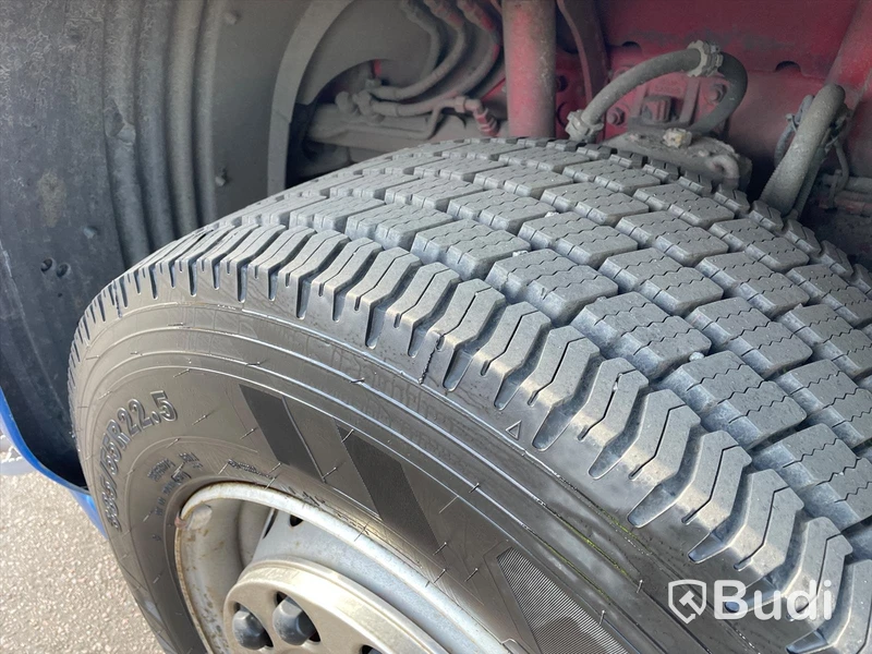 Lastbil Scania R490 6x2 Euro 6 Ny info i annonstexten skåpbil med bakgavelslyft och öppningsbarsida
