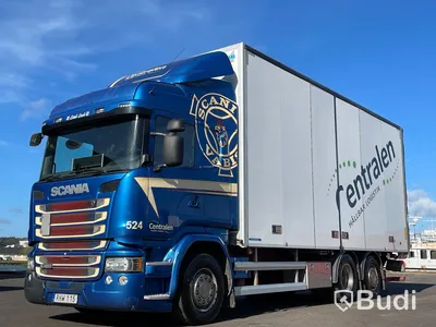 Lastbil Scania R490 6x2 Euro 6 Ny info i annonstexten skåpbil med bakgavelslyft och öppningsbarsida