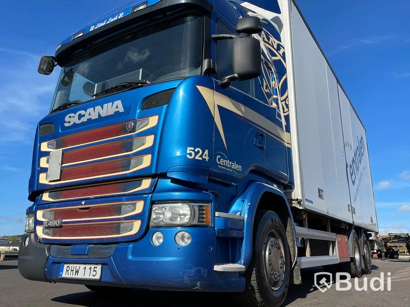 Lastbil Scania R490 6x2 Euro 6 Ny info i annonstexten skåpbil med bakgavelslyft och öppningsbarsida