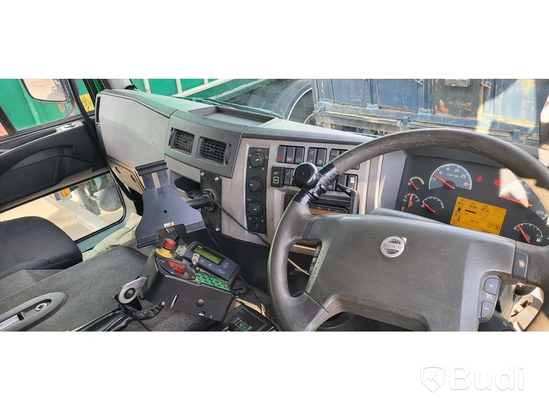 Lastbil Volvo FE 340 6x2 Sidlastare -2010