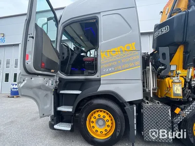 Bodbil Volvo FH 500 8x4 LL Globetrotter med Fassi kran 990 SDZ931 samt trailer CRJ824
