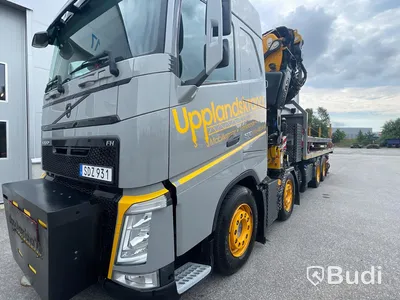 Bodbil Volvo FH 500 8x4 LL Globetrotter med Fassi kran 990 SDZ931 samt trailer CRJ824
