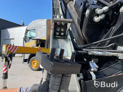 Bodbil Volvo FH 500 8x4 LL Globetrotter med Fassi kran 990 SDZ931 samt trailer CRJ824