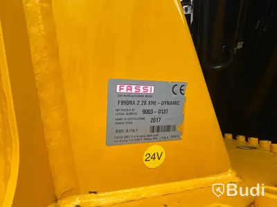 Bodbil Volvo FH 500 8x4 LL Globetrotter med Fassi kran 990 SDZ931 samt trailer CRJ824