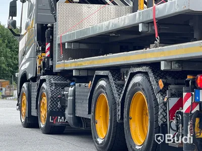 Bodbil Volvo FH 500 8x4 LL Globetrotter med Fassi kran 990 SDZ931 samt trailer CRJ824