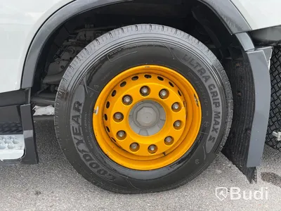 Bodbil Volvo FH 500 8x4 LL Globetrotter med Fassi kran 990 SDZ931 samt trailer CRJ824