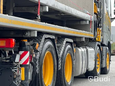 Bodbil Volvo FH 500 8x4 LL Globetrotter med Fassi kran 990 SDZ931 samt trailer CRJ824