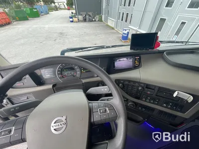Bodbil Volvo FH 500 8x4 LL Globetrotter med Fassi kran 990 SDZ931 samt trailer CRJ824