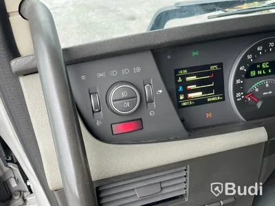 Bodbil Volvo FH 500 8x4 LL Globetrotter med Fassi kran 990 SDZ931 samt trailer CRJ824