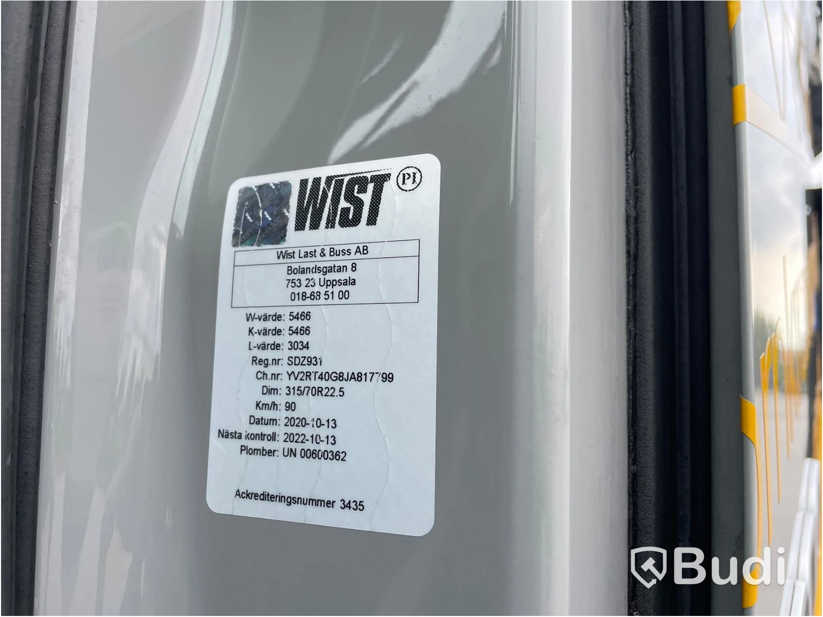Bodbil Volvo FH 500 8x4 LL Globetrotter med Fassi kran 990 SDZ931 samt trailer CRJ824