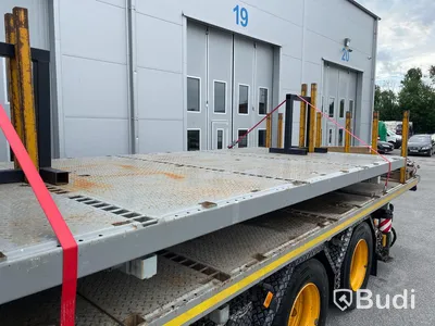 Bodbil Volvo FH 500 8x4 LL Globetrotter med Fassi kran 990 SDZ931 samt trailer CRJ824