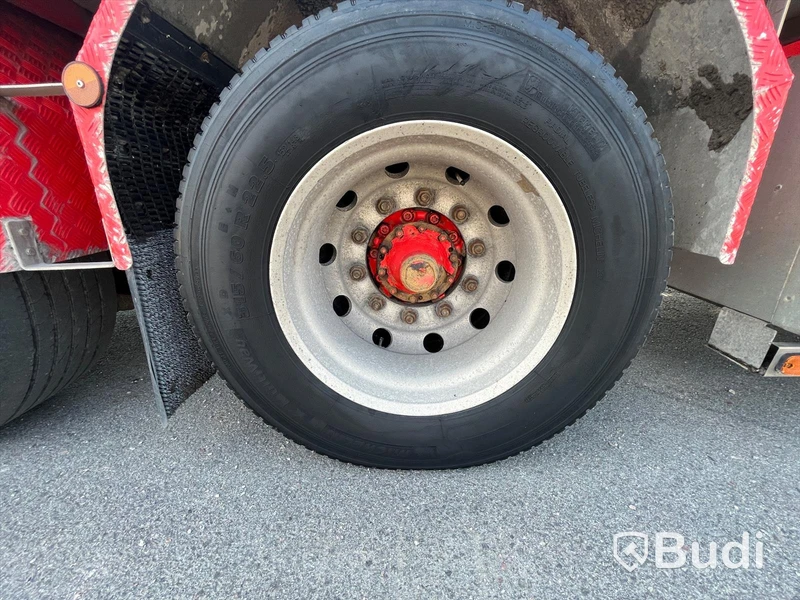 Lastbil Scania R480LB8X2-6 HHA Kranbil / Bodbil / Dragbil med jibb och 2 ton vajerspel