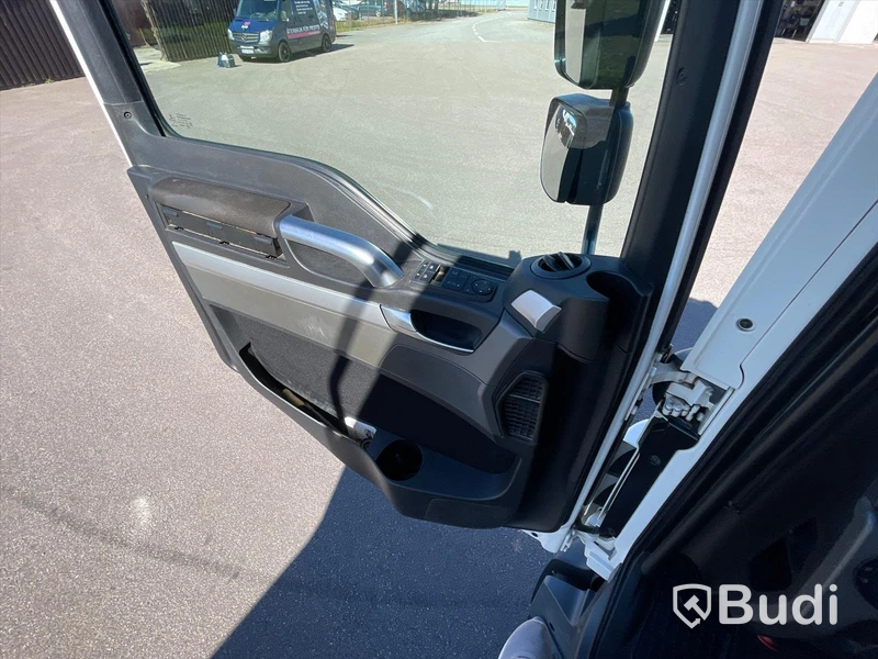 Lastbil MAN TGM 26.340 6x2-4 Joab lastväxlare inkl schaktflak