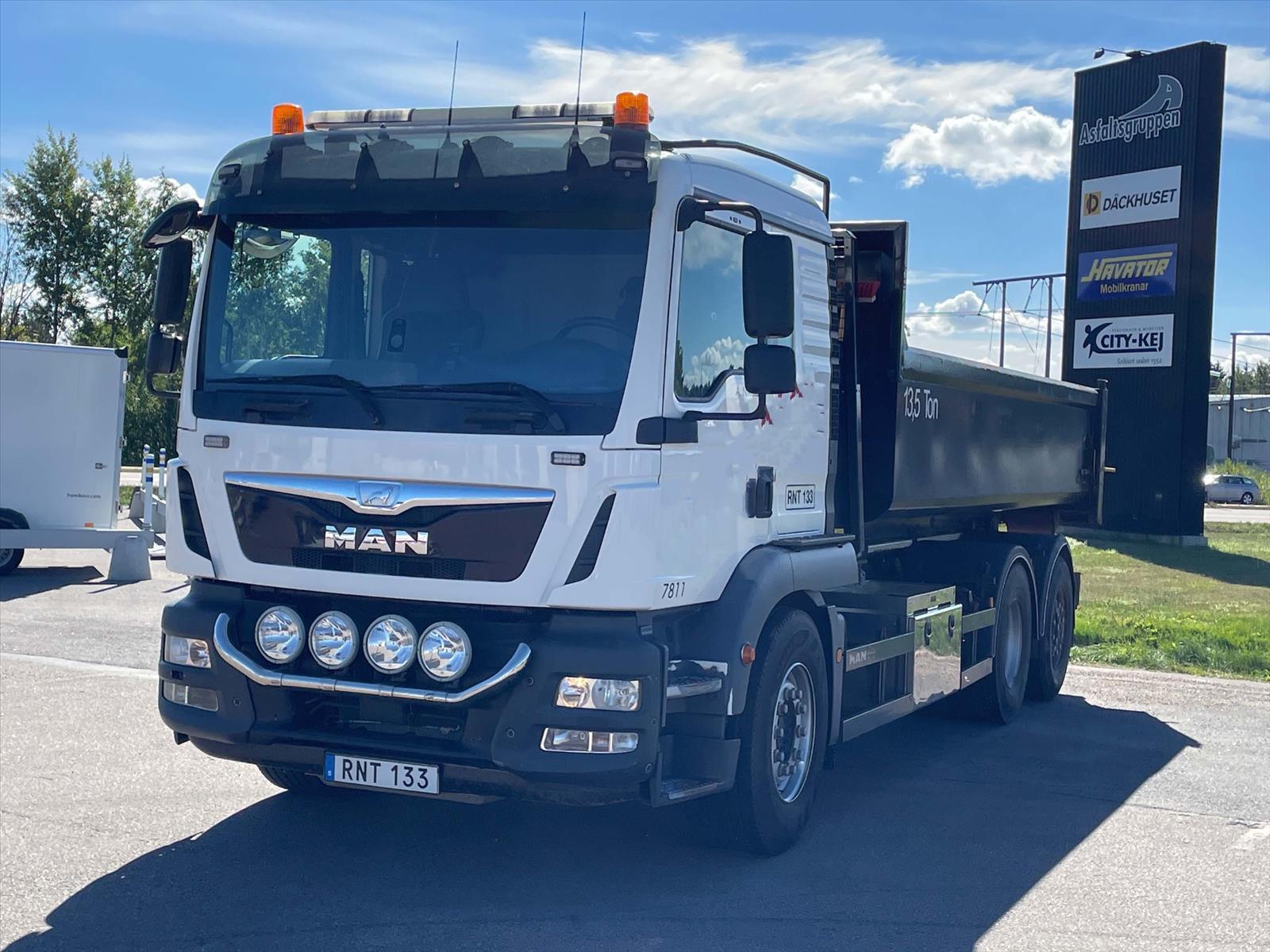 Lastbil MAN TGM 26.340 6x2-4 Joab lastväxlare inkl schaktflak