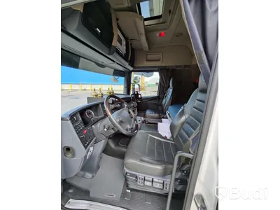 Fjärrbilsekipage Scania R580 6x2-4 med trailer Ekeri S8-D