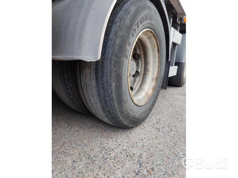 Fjärrbilsekipage Scania R580 6x2-4 med trailer Ekeri S8-D