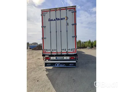 Fjärrbilsekipage Scania R580 6x2-4 med trailer Ekeri S8-D