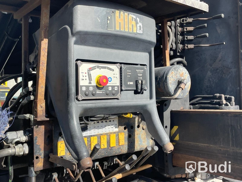 Kranbil Volvo FM 8x4 tippflak med lämmar