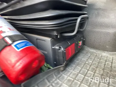 Kranbil Volvo FM 8x4 tippflak med lämmar