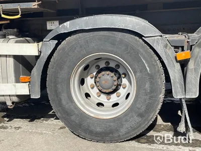 Kranbil Volvo FM 8x4 tippflak med lämmar
