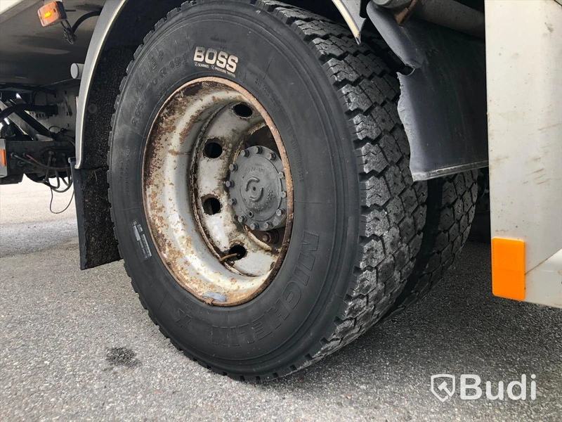 Lastbil Volvo FL 4x2 16T Kylbil