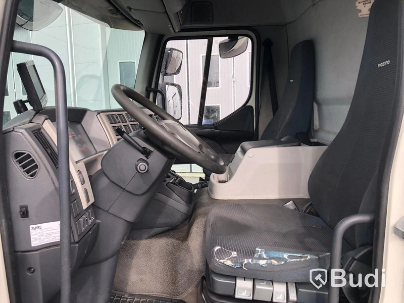 Lastbil Volvo FL 4x2 16T Kylbil
