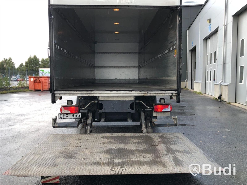 Lastbil Volvo FL 4x2 16T Kylbil