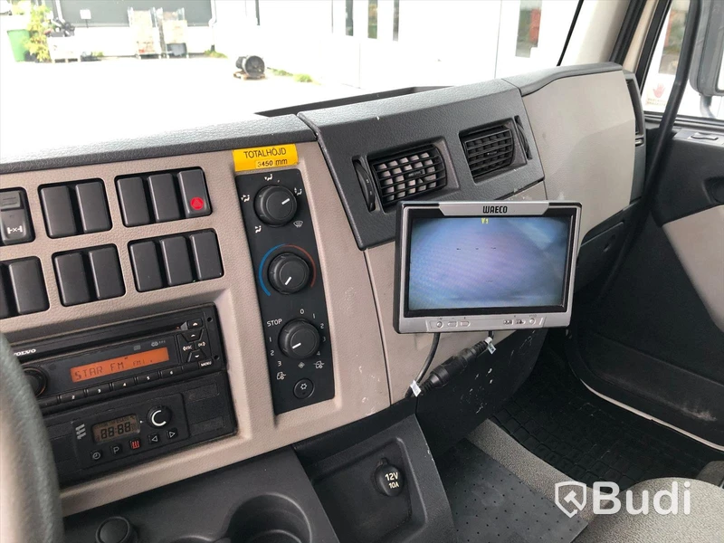 Lastbil Volvo FL 4x2 Skabskåp