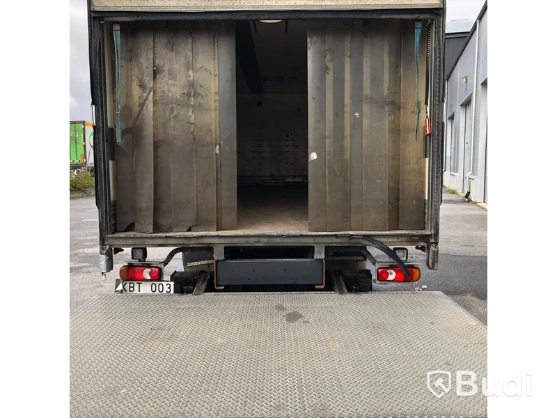 Lastbil Volvo FL 4x2 Skabskåp