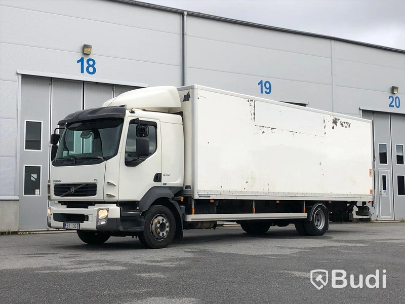 Lastbil Volvo FL 4x2 Skabskåp