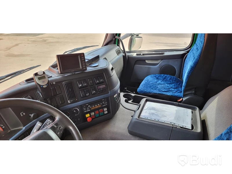 Lastbil Volvo Fm9 6x2 | 2006 | Slamsugare med spolutrustning | Torrsug - EXPORT