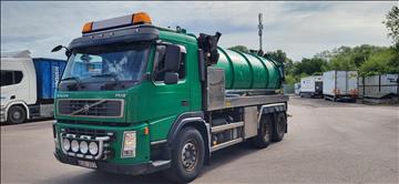 Lastbil Volvo Fm9 6x2 | 2006 | Slamsugare med spolutrustning | Torrsug - EXPORT