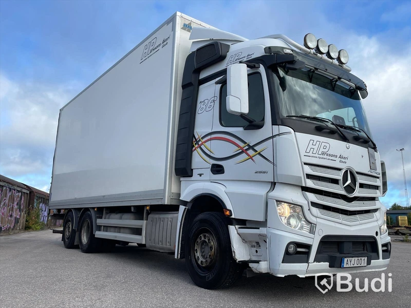 Lastbil Mercedes-Benz Actros 2551 SKAB-Skåp med öppningsbarsida och baklyft