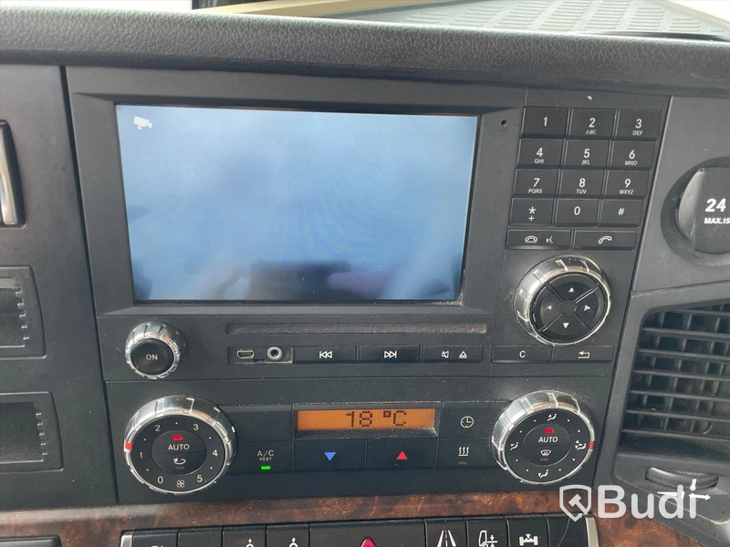Lastbil Mercedes-Benz Actros 2551 SKAB-Skåp med öppningsbarsida och baklyft