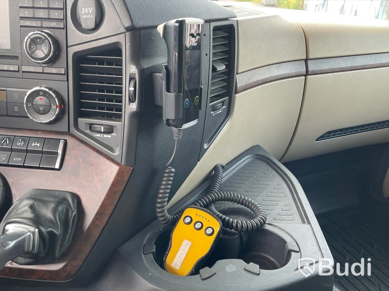 Lastbil Mercedes-Benz Actros 2551 SKAB-Skåp med öppningsbarsida och baklyft