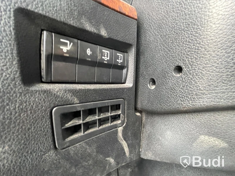 Lastbil Mercedes-Benz Actros 2551 SKAB-Skåp med öppningsbarsida och baklyft