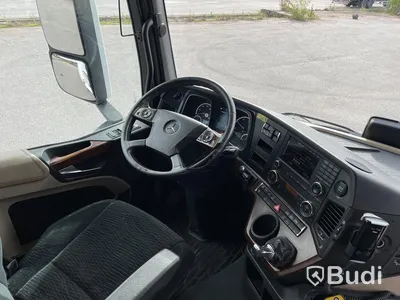 Lastbil Mercedes-Benz Actros 2551 SKAB-Skåp med öppningsbarsida och baklyft