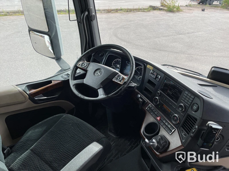 Lastbil Mercedes-Benz Actros 2551 SKAB-Skåp med öppningsbarsida och baklyft