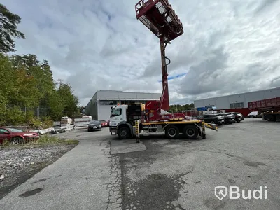 Lastbil Mercedes-Benz Axor med arbetsplattform | AMV