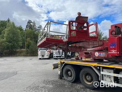 Lastbil Mercedes-Benz Axor med arbetsplattform | AMV