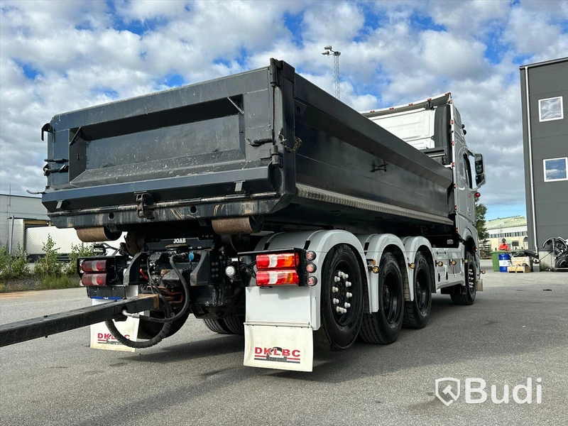 Lastbil Mercedes-Benz Arocs Lastväxlare med Roadex lastväxlarsläp