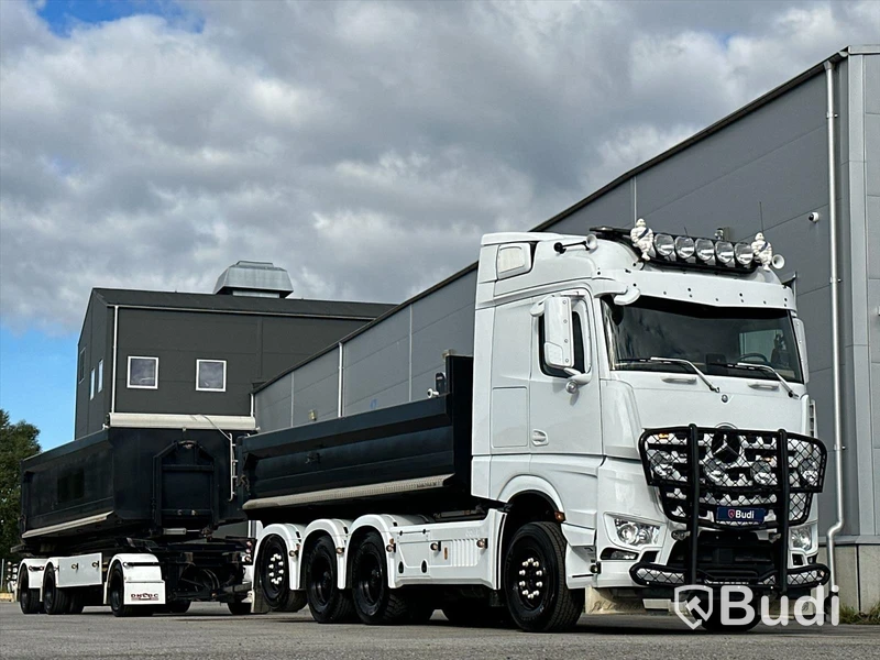 Lastbil Mercedes-Benz Arocs Lastväxlare med Roadex lastväxlarsläp